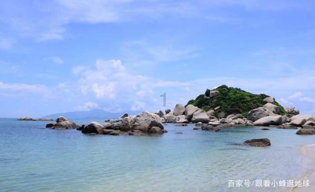 《还珠格格》皇后为何与皇帝宠爱的小燕子作对？背后原因很不简单